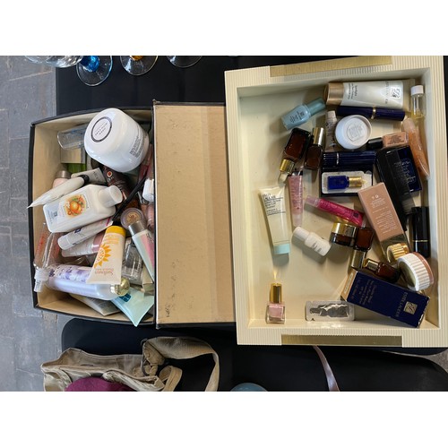 134 - Large Quantity Of Cosmetics In Clarins, Estee Lauder etc