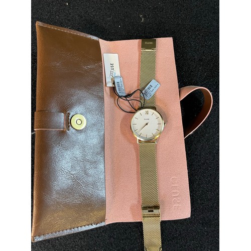 135 - Unworn New Gold Coloured Cluse Men's Dress Watch With Leather Pouch