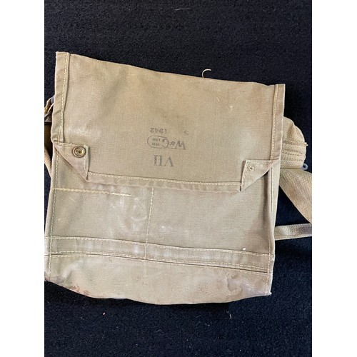 138 - 1942 Vintage Canvass Satchel