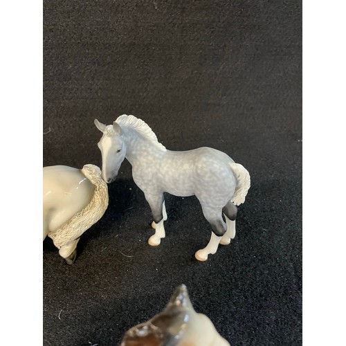 145 - 3 x Mixed Horse Figurines