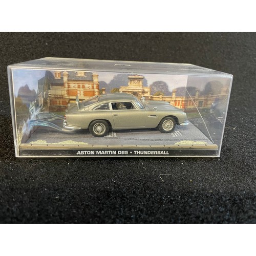 176 - James Bond Aston Martin DB5 From Thunderball