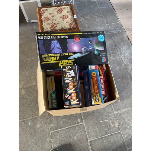 76 - Box Of Vintage Games & Jigsaws