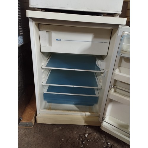 Bosch Under Counter Fridge with Freezer Compartment