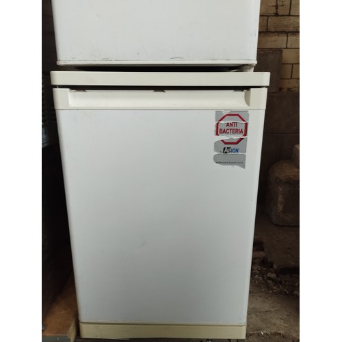 Bosch Under Counter Fridge with Freezer Compartment