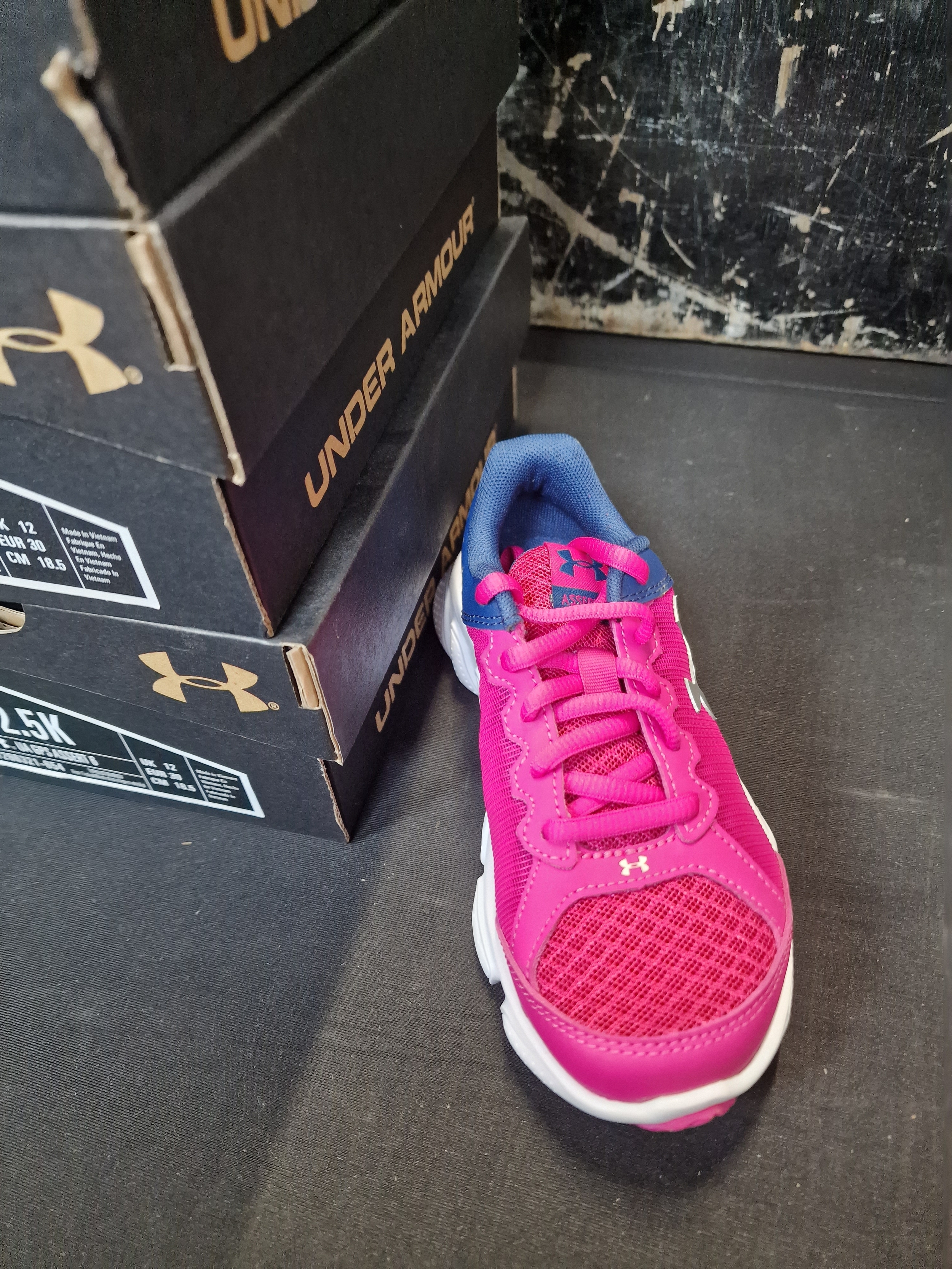 Girls under outlet armour trainers