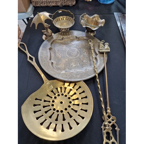 100 - A selection of brass items