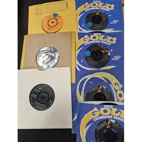 26 - 21 ELVIS - RCA 45s and 2 CDs