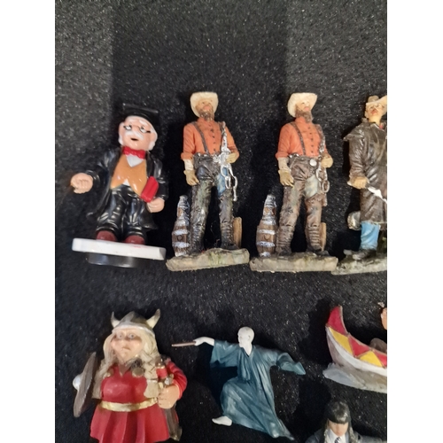 52 - A bundle of mixed figures and figurines