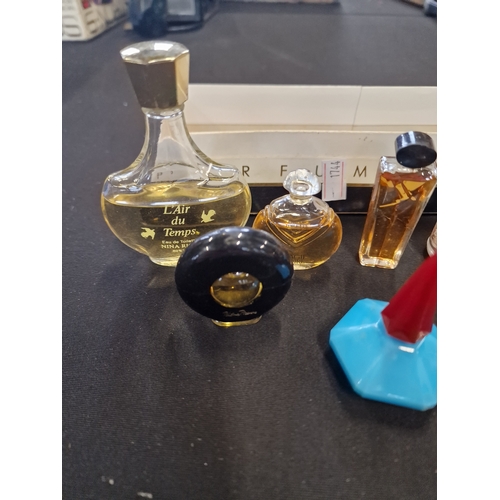 156 - A selection of vintage perfumes and an atomiser for L'Air du Tempus