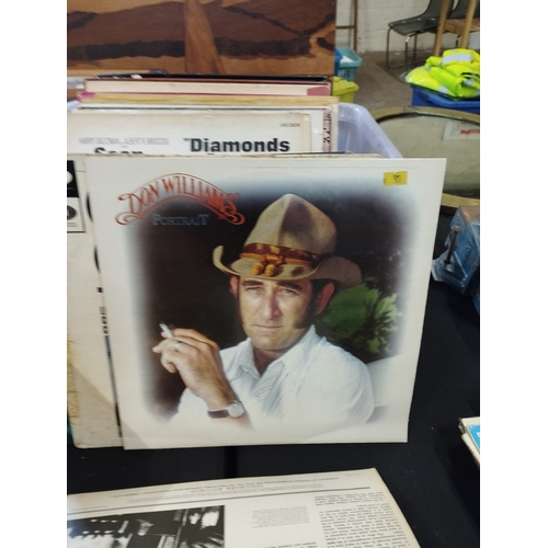 161 - Selection of Vintage Collectable Vinyl Records inc Johnny Cash, Don Williams, Beach Boys, Sinatra, R... 