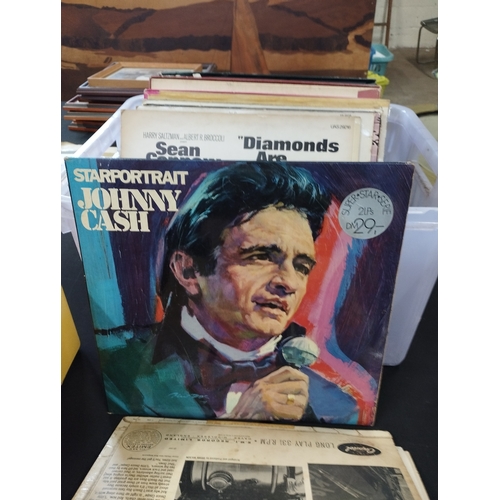 161 - Selection of Vintage Collectable Vinyl Records inc Johnny Cash, Don Williams, Beach Boys, Sinatra, R... 