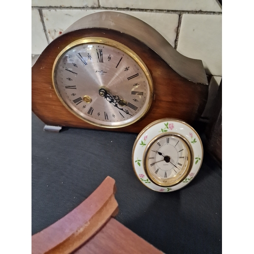 193 - A.selecrion of wall and Mantel clocks