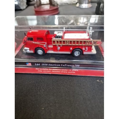 301 - DelPrado 1:64 American La France 700 fire truck and 1:32 fire express Mini fire truck special Hong K... 