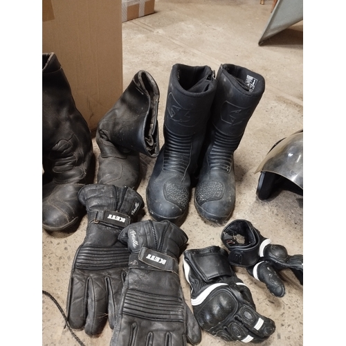 325 - Motorcycle Boots, Gloves and a Helmet