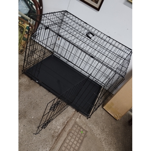 313 - Foldable Dog Cage. Approx. 90x60x70cm. (Doggo not included)