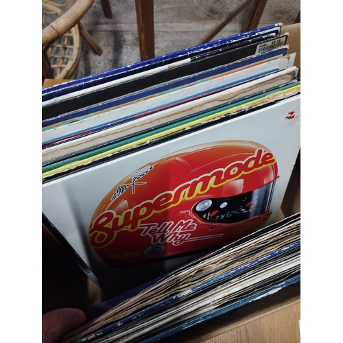 350 - Selection of Collectable Vinyl Electronic and House Records inc M-People and Up Yer Ronson. Includes... 