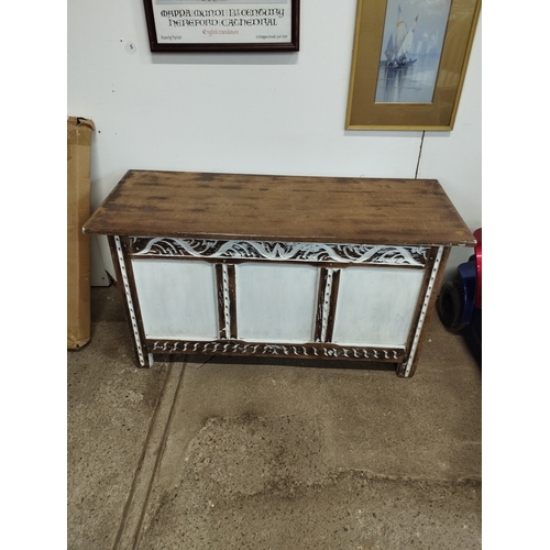 353 - Vintage Small Stylish Wooden Chest/Sideboard