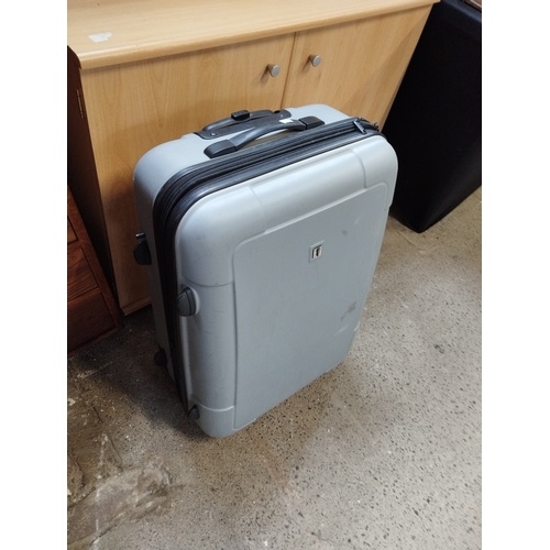 355 - Fiore Hard Bodied Wheeled Suitcase