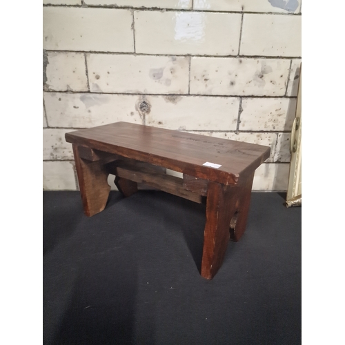 86 - Vintage low milking stool