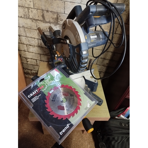 98 - MacAllister 1400w 210mm Slide Mitre Saw with Spare Blade. Tested for Power