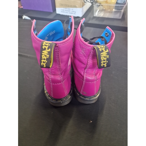 56 - Dr Martens size 6.5 in pink 14 hole lace up