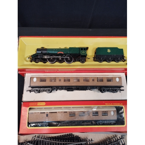 103 - Selection of OO Gauge Model Railway Items inc Locomotive, Rolling Stock, Track, Platforms, Tunnel an... 