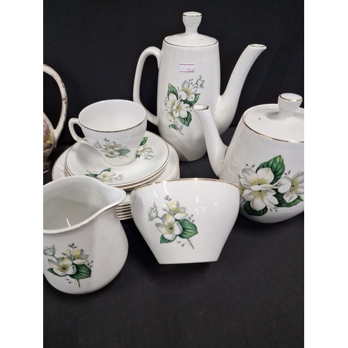 124 - A vintage Royal Worcestershire tea set.