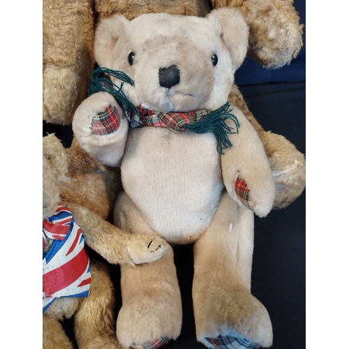 143 - Selection of Vintage Collectable Teddy Bears