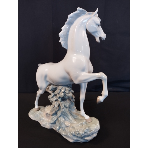 159 - Rare Vintage Lladro Caballo Arrogante Horse #4781. Retired by Lladro 1981.
*ITEM CANNOT BE SHIPPED, ... 