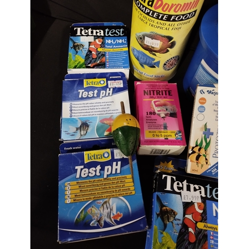 172 - Selection of Aquarium Items inc Fish Food and Water Test Kits