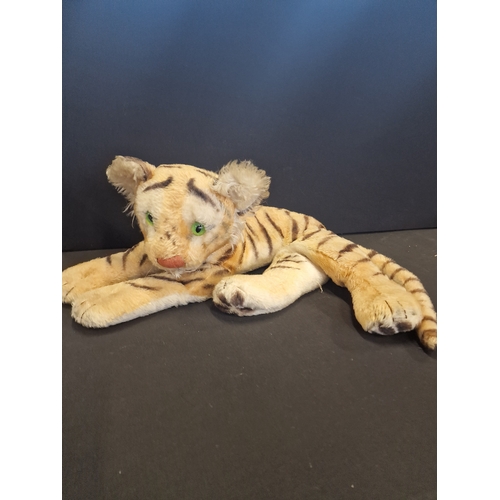 181 - VINTAGE 1950s LARGE STEIFF LAYING TIGER 26