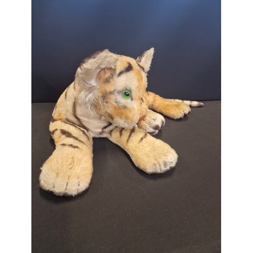 181 - VINTAGE 1950s LARGE STEIFF LAYING TIGER 26