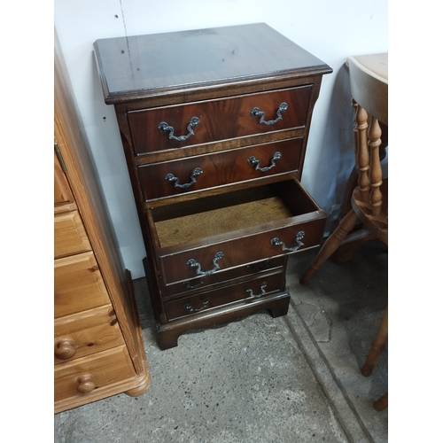 200 - Vintage Mahogany Slimline Chest of Drawers. Six Drawers. Approx. 88H x 44W x 33D cm.