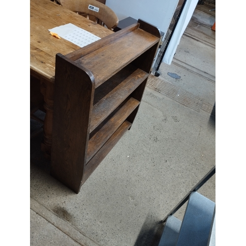 215 - Vintage Oak Bookcase/ Shelf Unit. Approx. 90H x 79W x 24D cm.