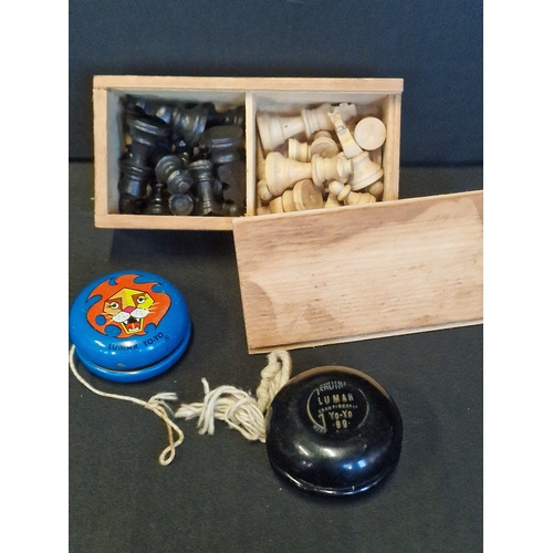 230 - A set of small wooden chest pieces and two vintage Yo-Yos.  Both by Lumar.