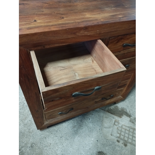 233 - Solid Oak 5 Drawer Chest of Drawers. Approx. 83H x 88W x 44D cm.