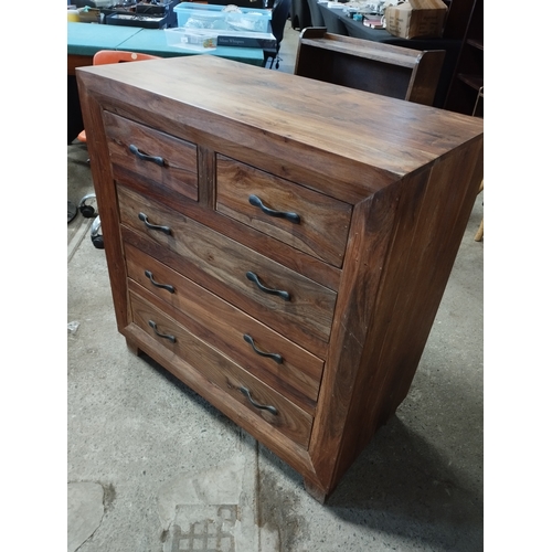 233 - Solid Oak 5 Drawer Chest of Drawers. Approx. 83H x 88W x 44D cm.