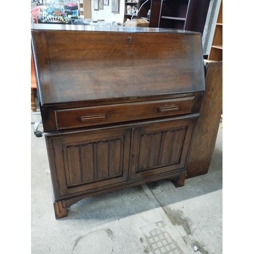 235 - Vintage Oak Bureau. Approx. 105H x 91W x 43D cm.