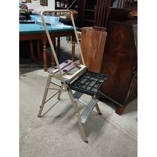 247 - Vintage Black and Decker Handy Jack Stepladder and Work Bench Combo