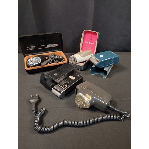 250 - Selection of Vintage Electric Shavers inc Philishave, Ronson and Hitachi.