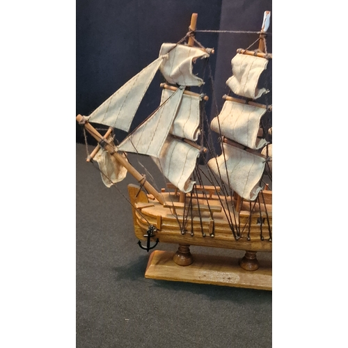 47 - Mini had made model ship of the Mayflower.
24x22cm