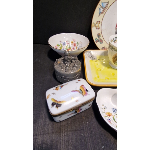 94 - A selection of Ainsley, Royal Doulton and Royal Worcestershire