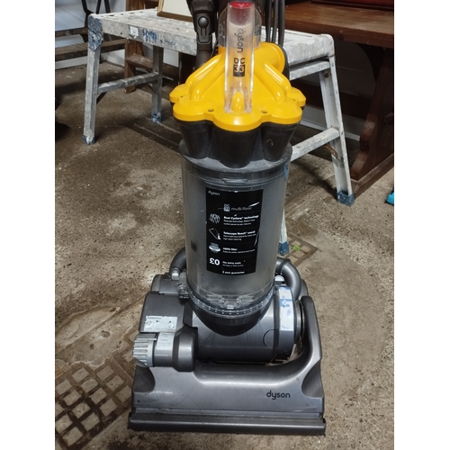 365 - Dyson DC33 Multi Floor Upright Vacuum Cleaner with Accessories. Tested for Power