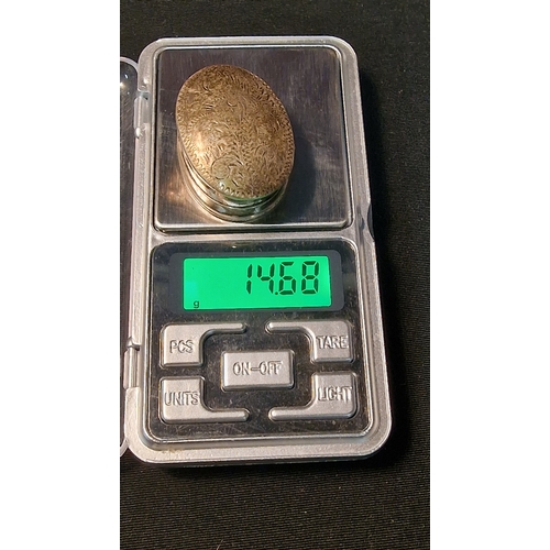 440 - Vintage Pill / snuff box sterling silver 925