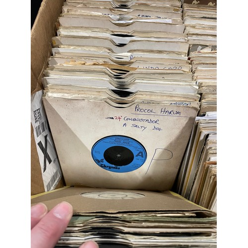 98 - Over 300 Mixed Genre Vinyl 7Inch Singles