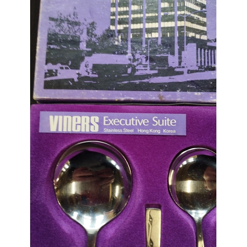 147 - Vintage Viners Executive Suite Stainless Steel Hong Kong Korea Spoon Box Set