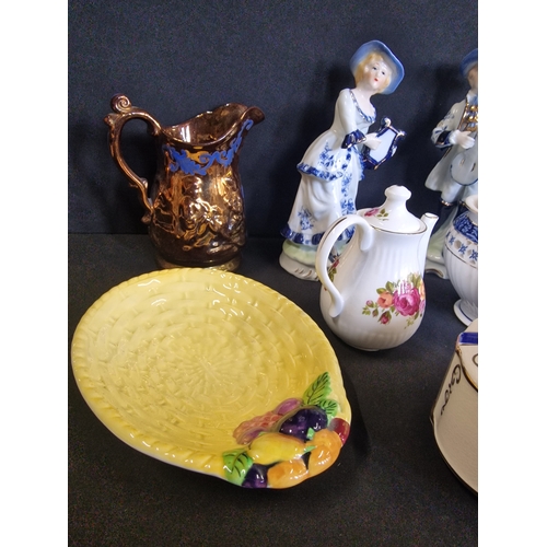 157 - A selection of Sadler, Carlton ware and other ceramic and porceline ware.