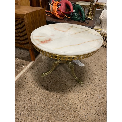 186 - Marble Topped Vintage Gilt Framed Table