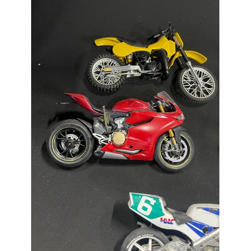 234 - Selection Of 5 Model Motorbikes