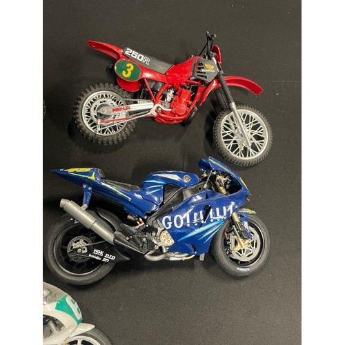 234 - Selection Of 5 Model Motorbikes